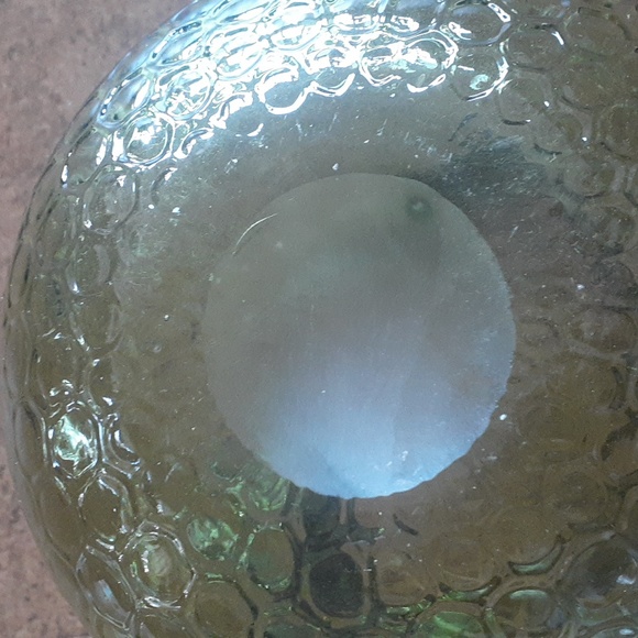 Honeycomb pattern owl green glass vase. - Picture 7 of 12